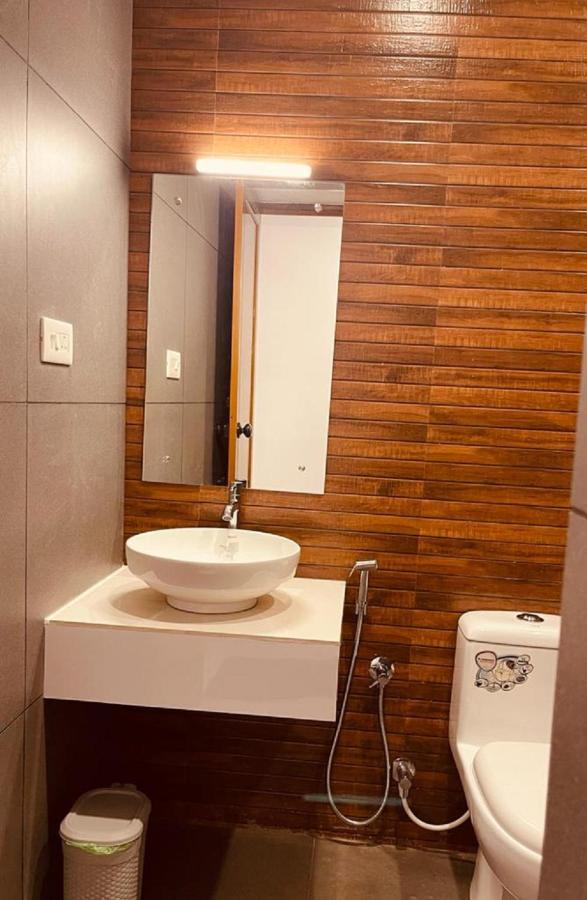Vaduvanchal The Lavender Resort Waynad מראה חיצוני תמונה