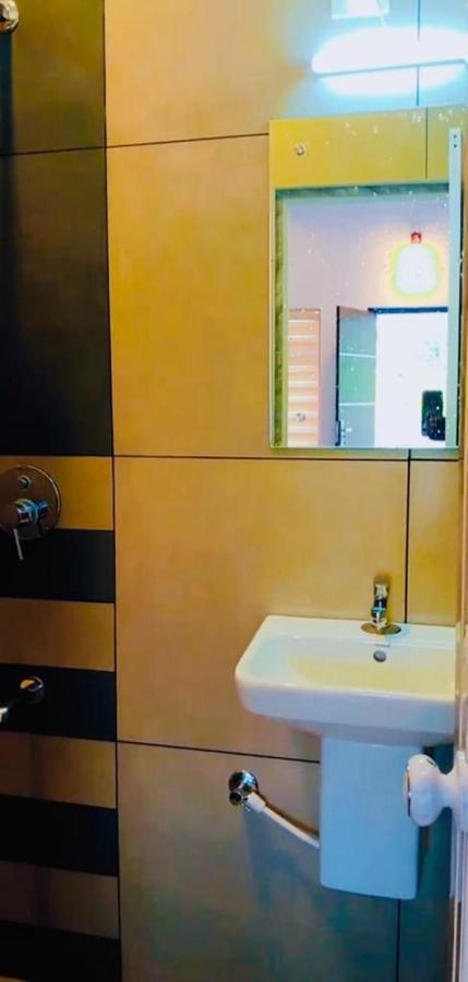 Vaduvanchal The Lavender Resort Waynad מראה חיצוני תמונה