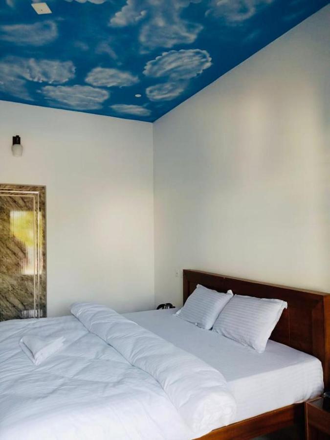 Vaduvanchal The Lavender Resort Waynad מראה חיצוני תמונה