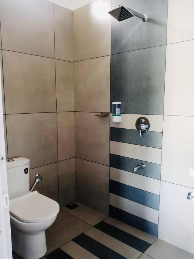 Vaduvanchal The Lavender Resort Waynad מראה חיצוני תמונה