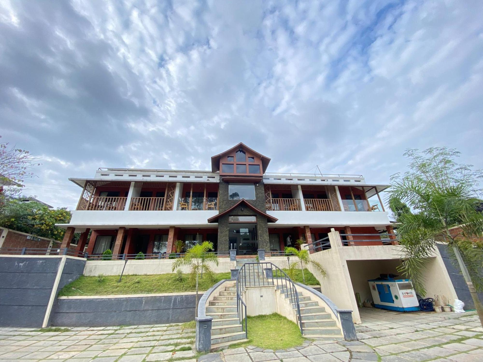 Vaduvanchal The Lavender Resort Waynad מראה חיצוני תמונה